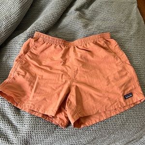 Patagonia 5” Baggy Pull On Shorts size M